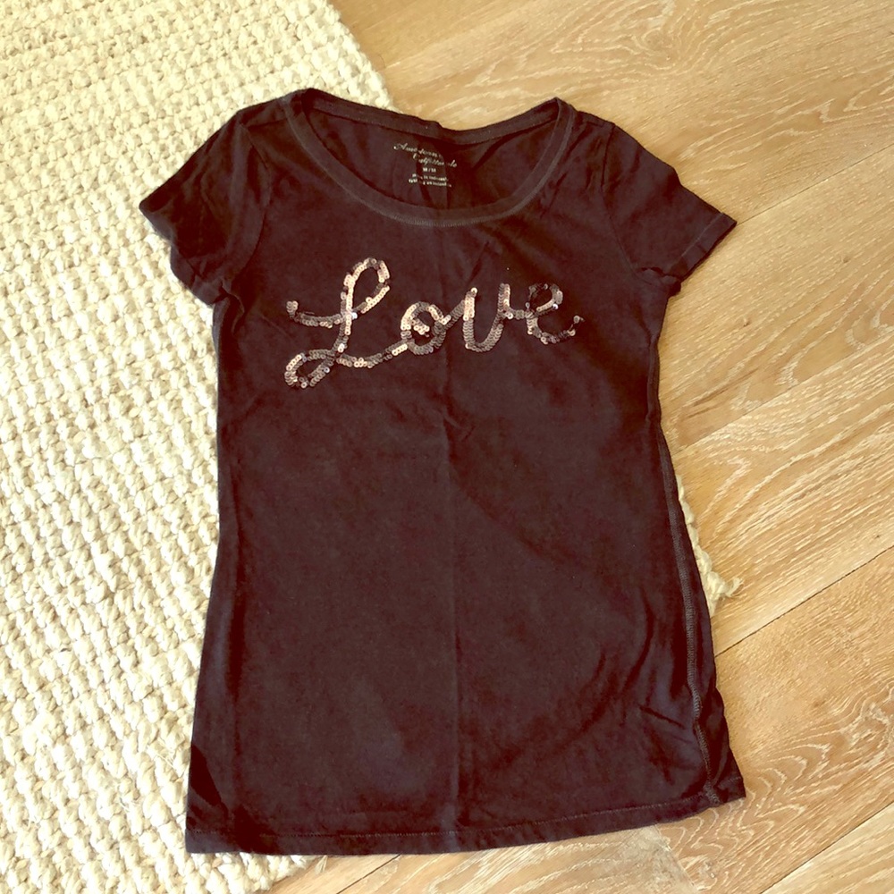 Gray “love” T-shirt